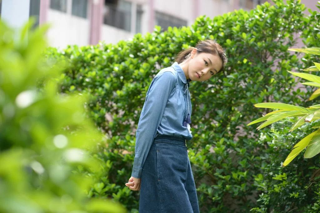 顏卓靈多謝老闆林建岳給予她意見，獲益良多。