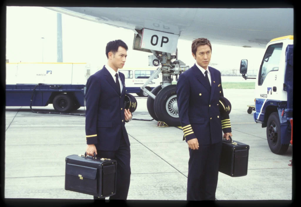 馬神在《衝上雲霄》一穿上機師制服，專業人士的說服力就自然流露。