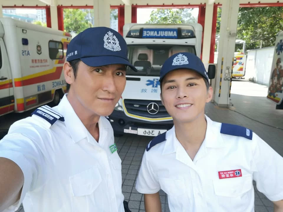 在劇集《跳躍生命線》馬神與何廣沛演上司下屬，但在劇外則一起健身和消遣。