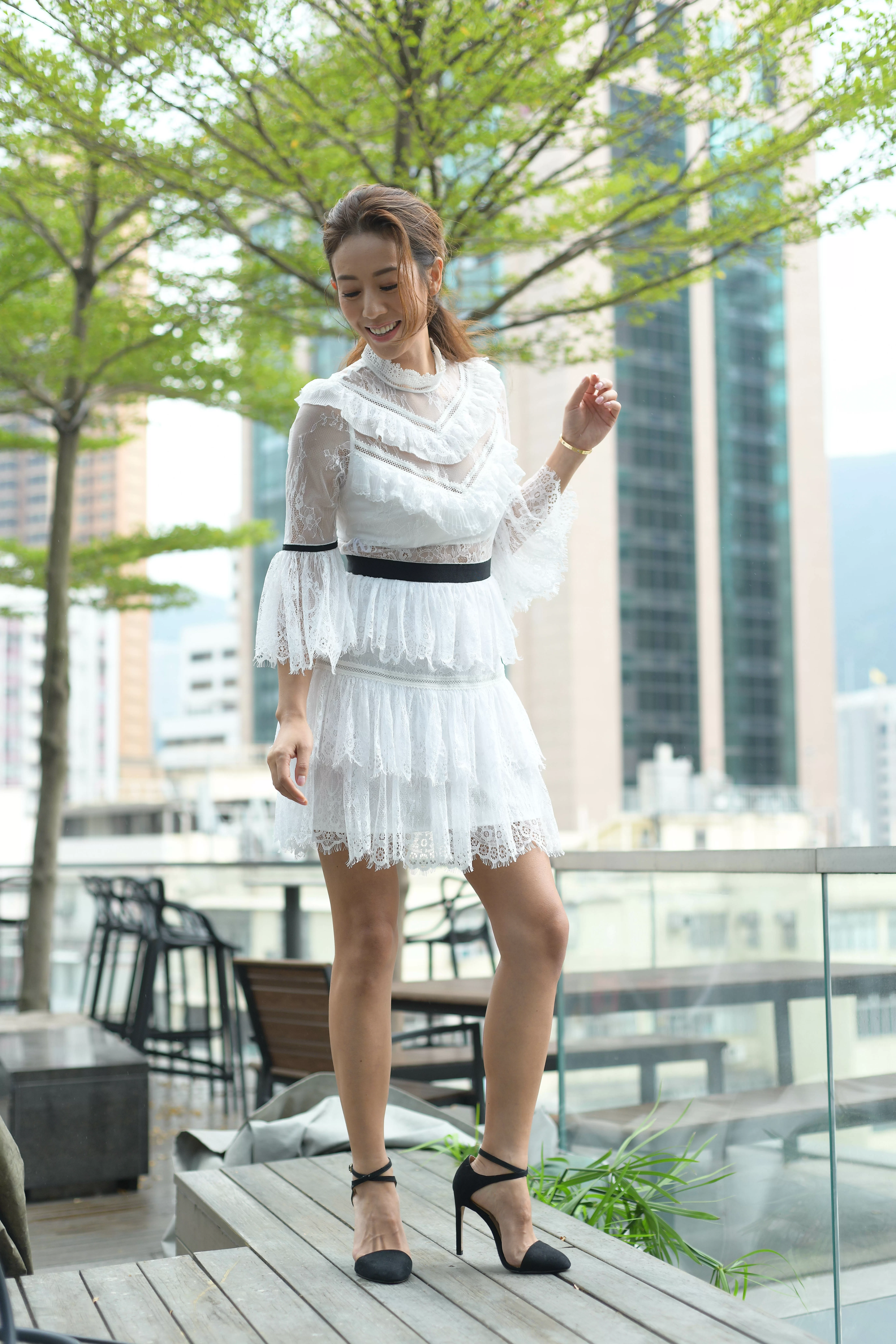 離婚後的梁靖琪希望可以改變自己，用實力令觀眾對她有所改觀，終於憑劇集《蝕》打出新的一片天。