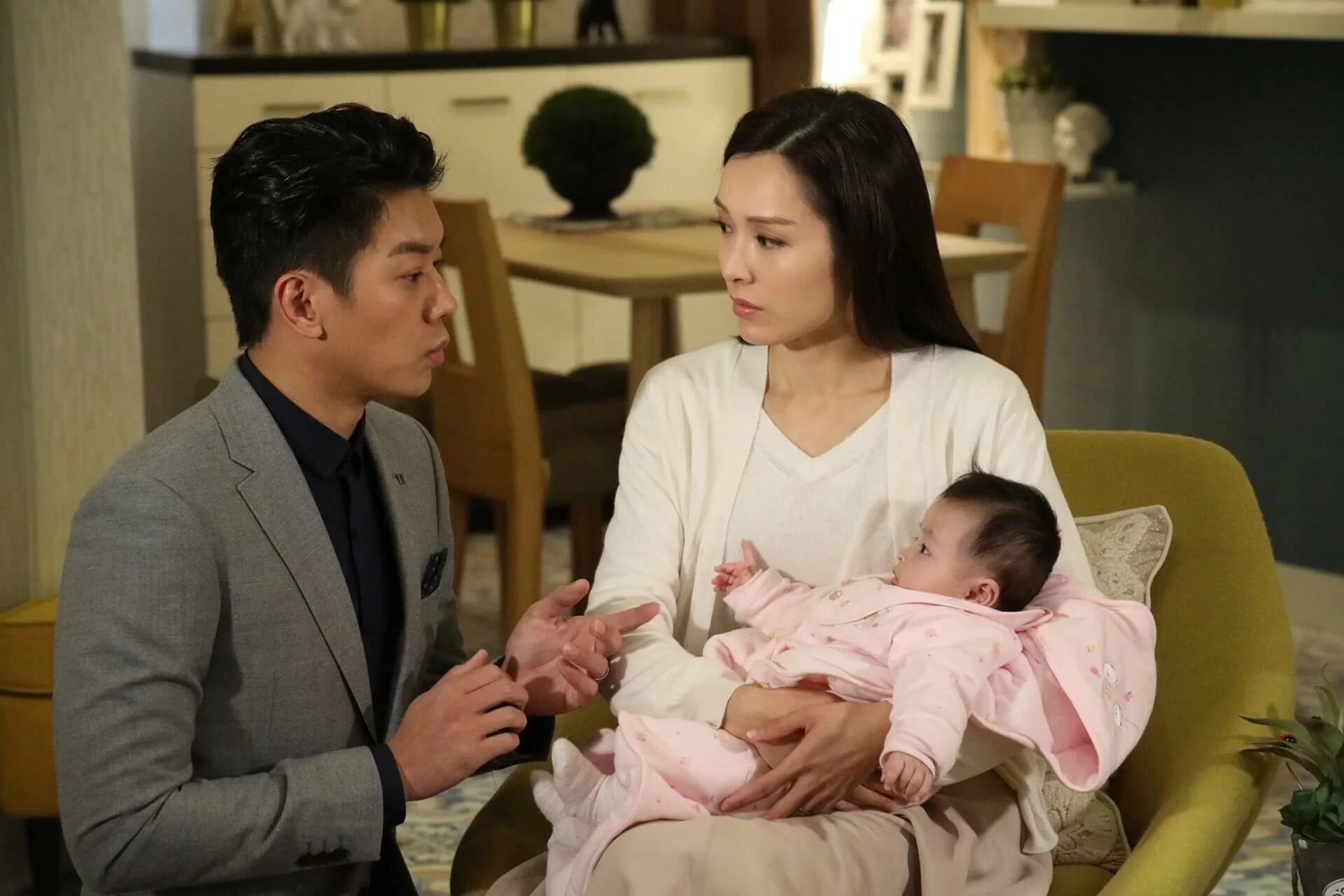 李佳芯在《BB來了》飾演新手媽媽，獲大量網民好評。