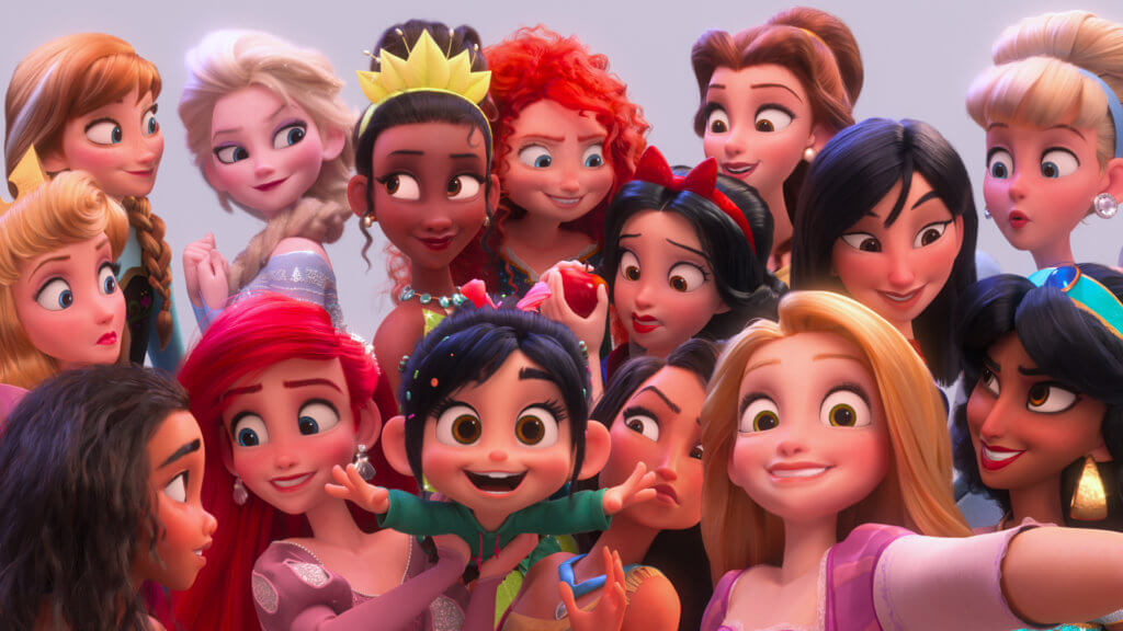 雲妮露與一眾迪士尼公主集體互動，笑爆肚。