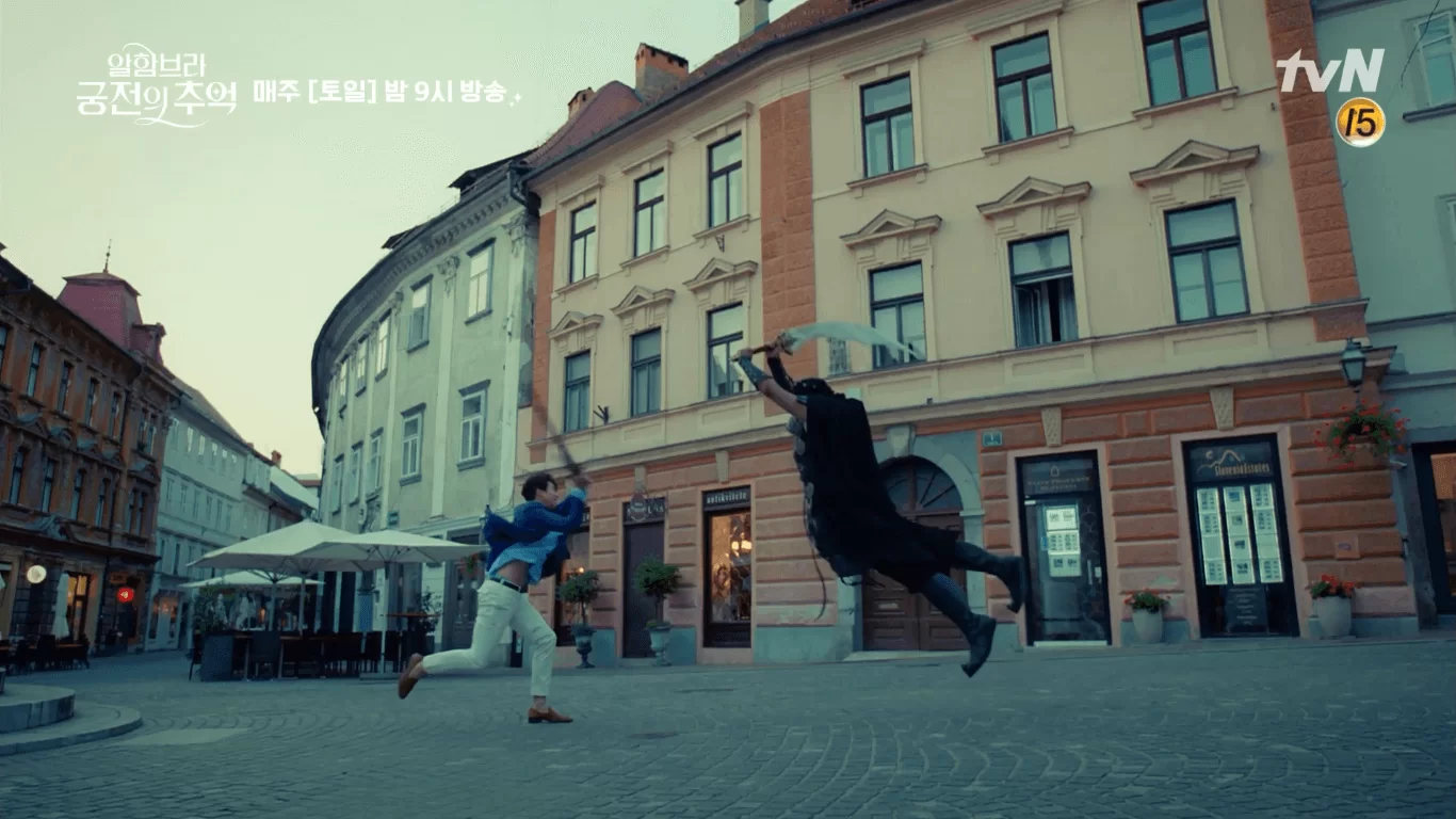 一開始劉鎮宇不分晝夜的沉迷遊戲