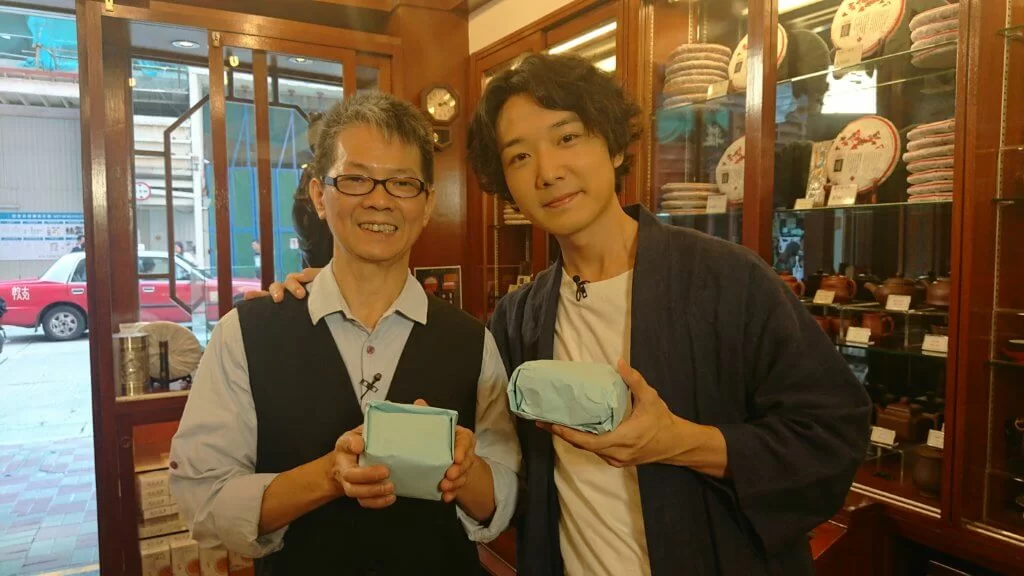 BabyJohn最近為香港開電視拍節目，首次擔任主持的他，學會不少訪問技巧。