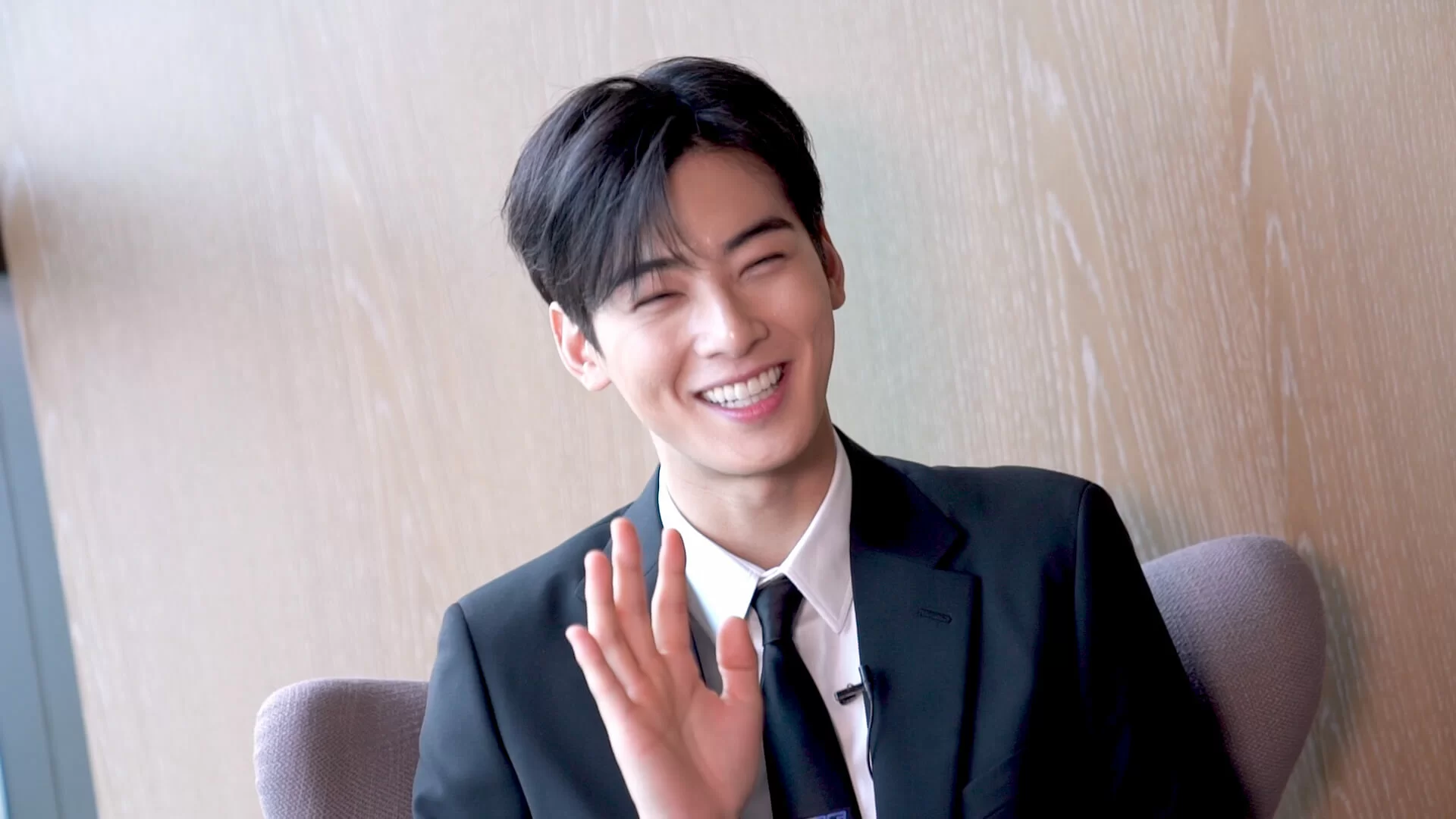 editing-00_00_02_17-still008