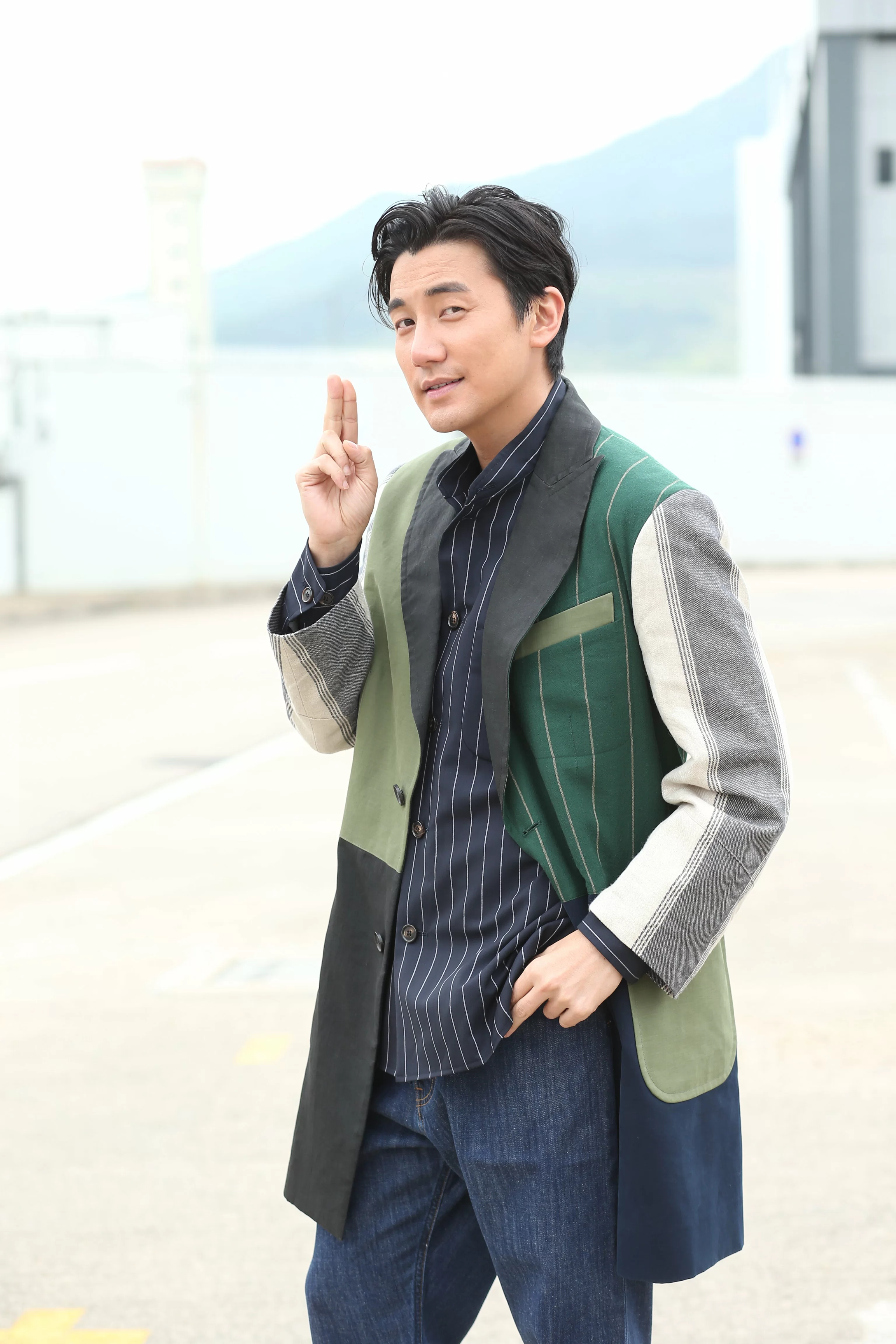 與女友Inez拍拖只有四個月左右，他希望可以盡量低調來保護戀情。