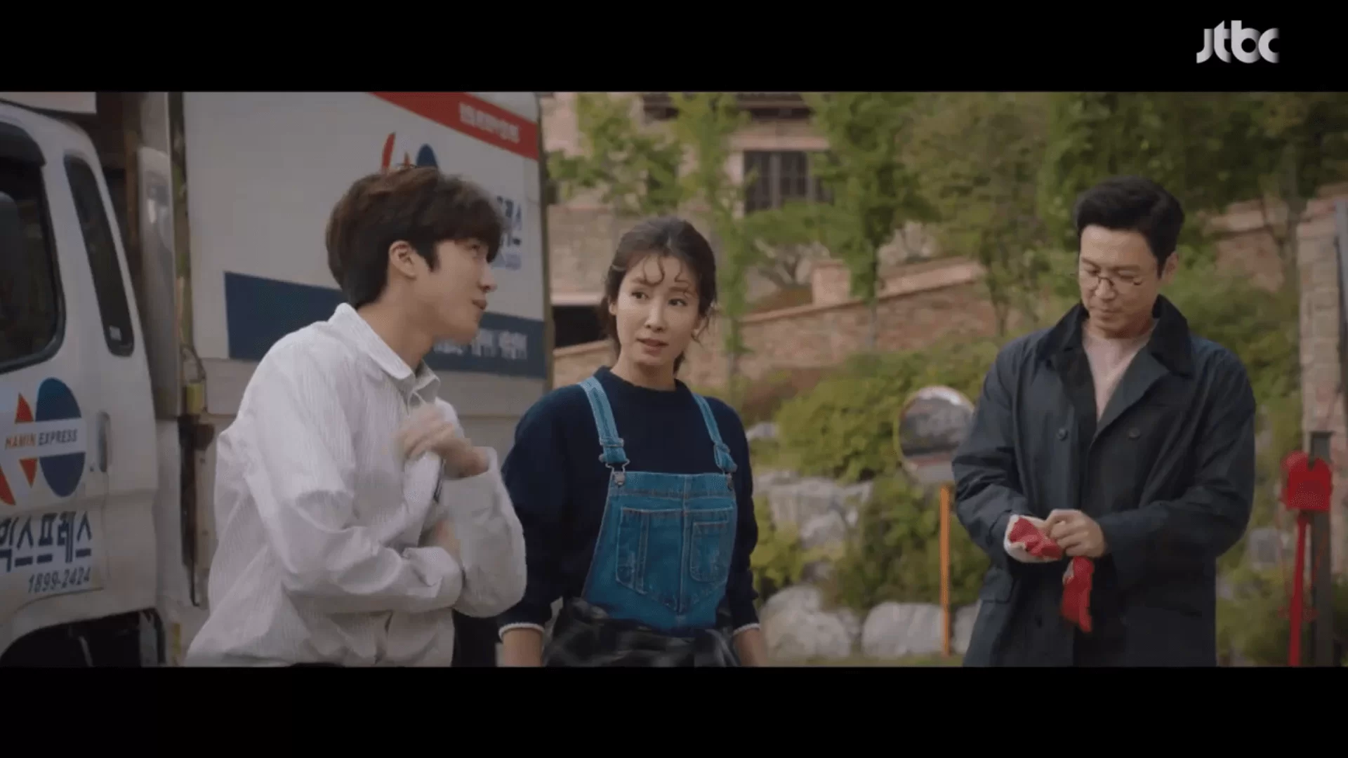 Sky Castle的荒唐事,在李秀林(李泰蘭飾)一家遷入之後漸漸廢除。