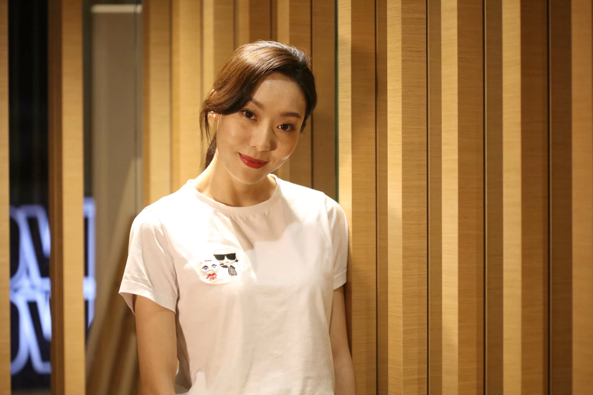 鄂靖文寄語仍在奮鬥中的演員，「雖然自己沒有什麼成功，現實是殘酷的，但有時都要為自己打氣加油，雖然不能說努力一定會有成功，只要不放棄，最終都會更接近成功，是遲或早的問題。」