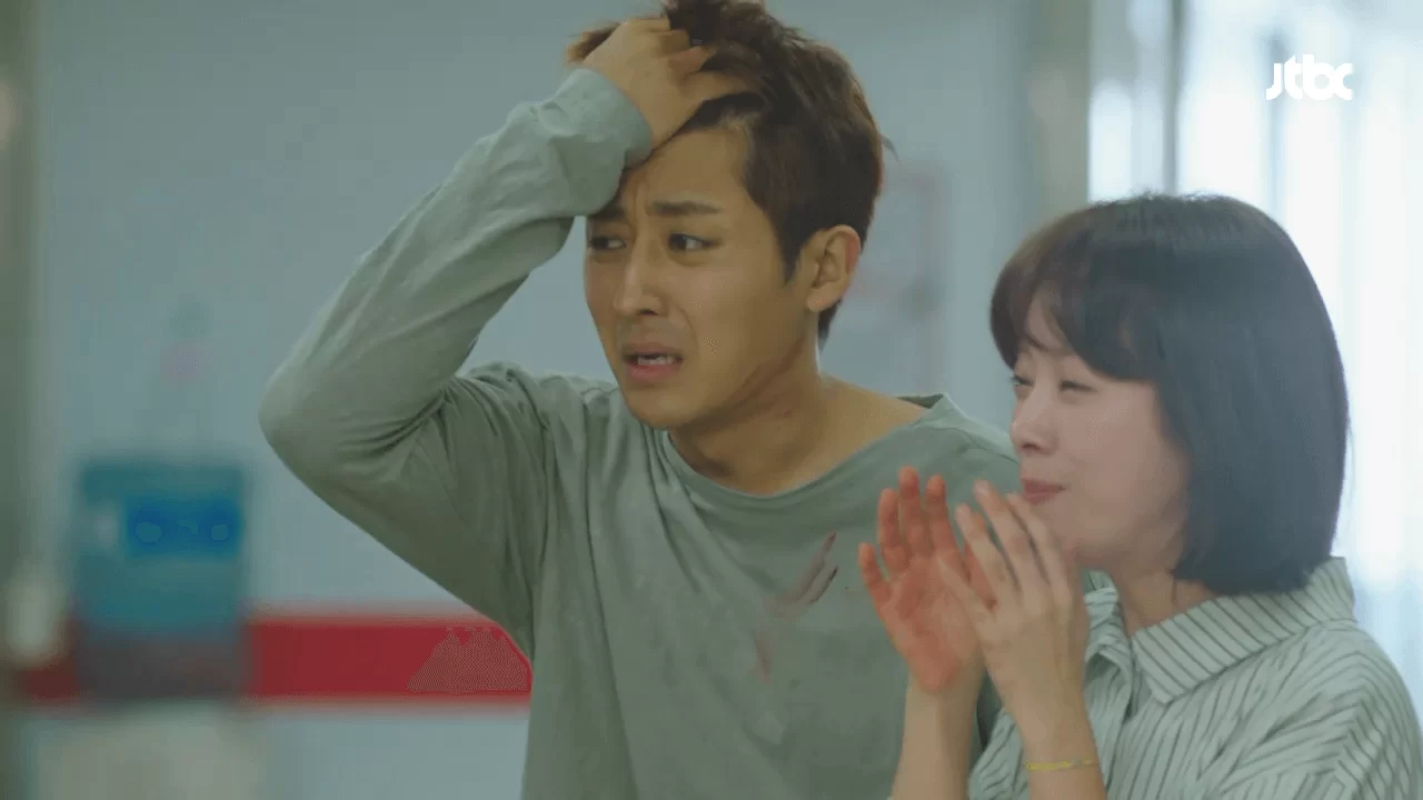 得知爸爸出車禍,惠子和一向嘻皮笑臉的哥哥(孫浩俊飾)都非常傷心,惠子更下定決心回到過去救人。