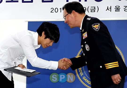 金振浩獲韓國警方表彰