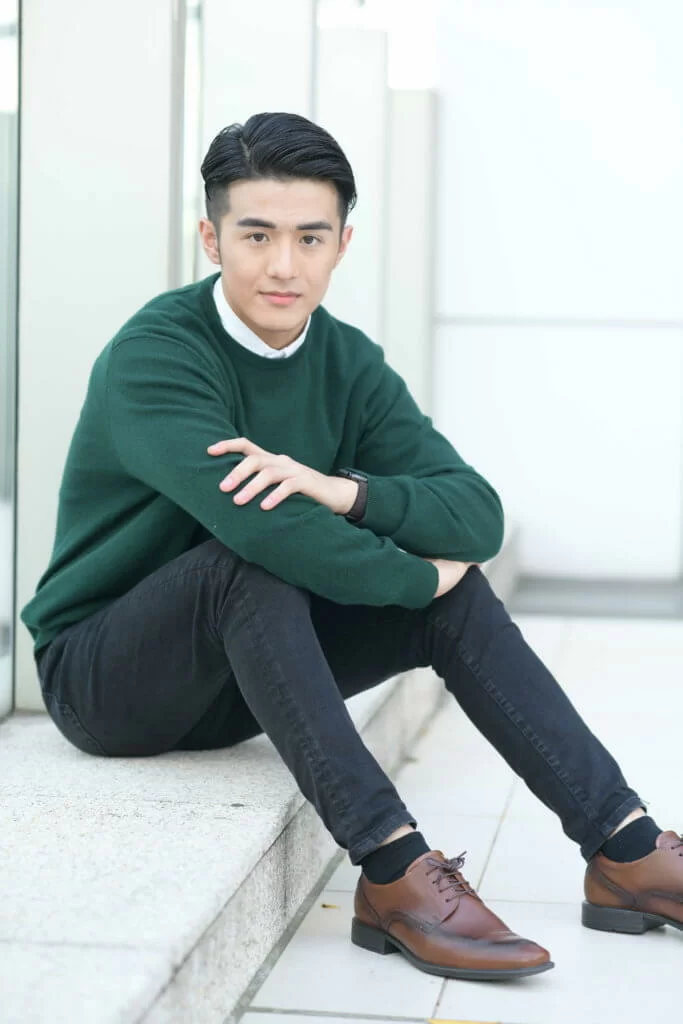 Oscar外型斯文靚仔，又有音樂造藝，難怪劉美君親自推薦他入行。　