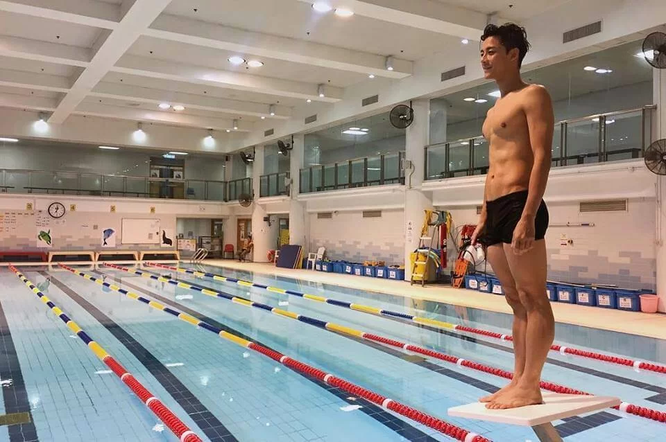 他表示幸好是運動員出身，令他有著勇於挑戰的性格。