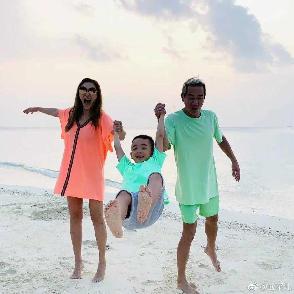 4ab6c391gy1fyrkka6mwsj20u00u0abt