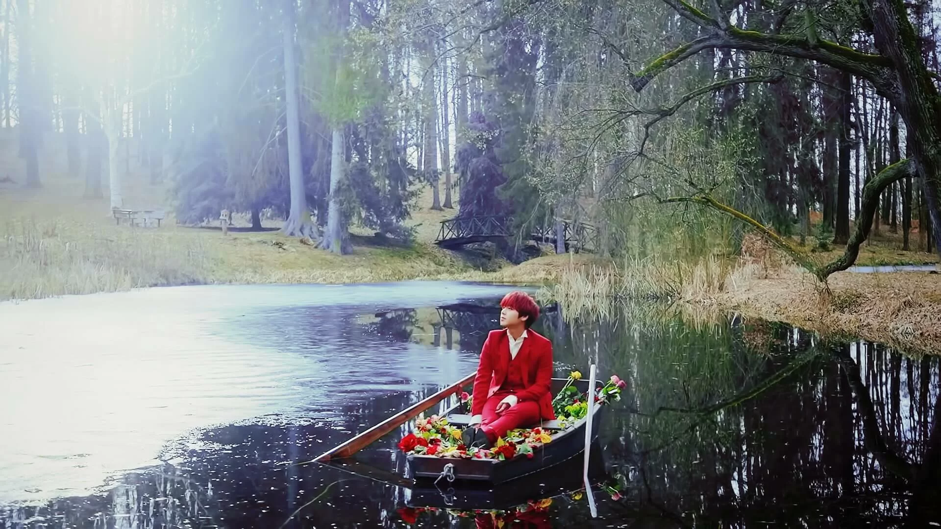 朴志訓遠赴布拉格取景拍MV，認真揼本。