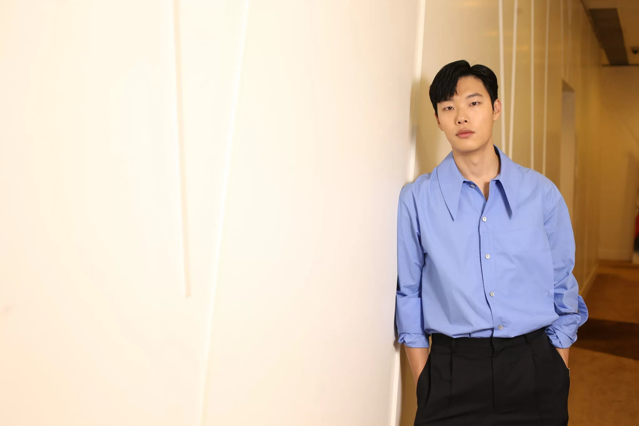 柳俊烈笑言自己喜歡拿着相機四圍拍照，今次也在香港拍下不少靚相。