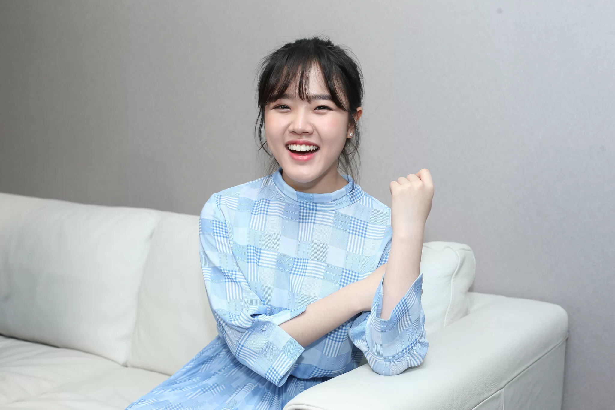 當年可愛的小妹妹已經長大成為少女，但金香起的熱情卻一點都沒有退減，依舊享受演戲過程，即使遇到新的角色，對劇本有新的苦惱，也會相當享受。