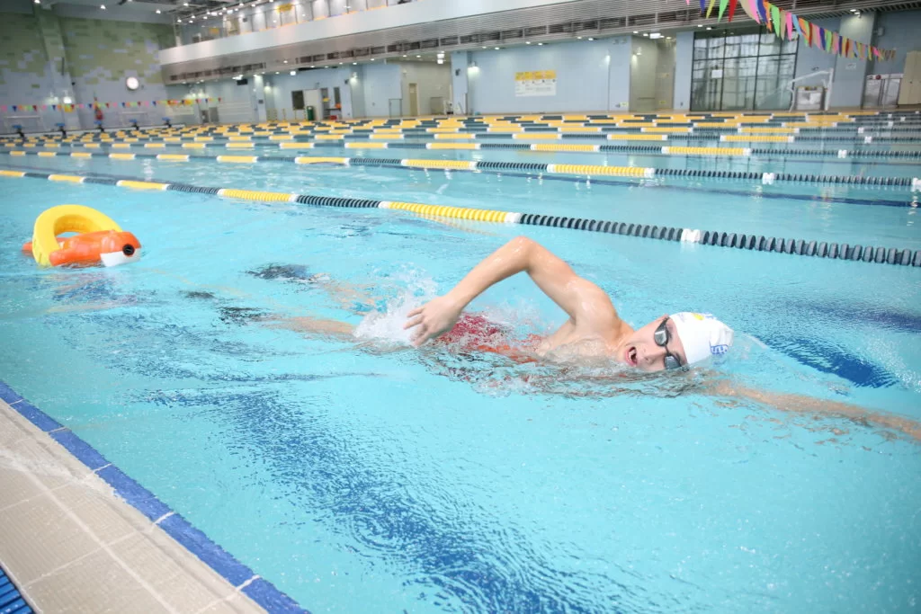 李聲頌是拯溺運動比賽的全國紀錄保持者