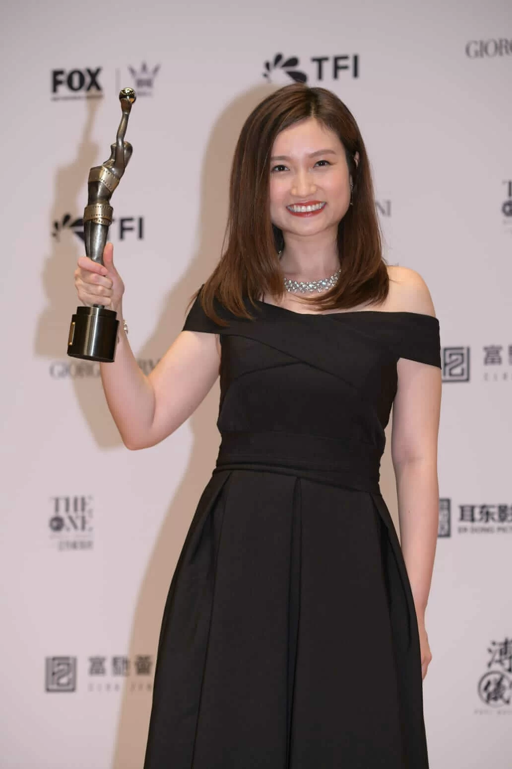 e2426729-af7e-4890-b403-4345ebad0e25