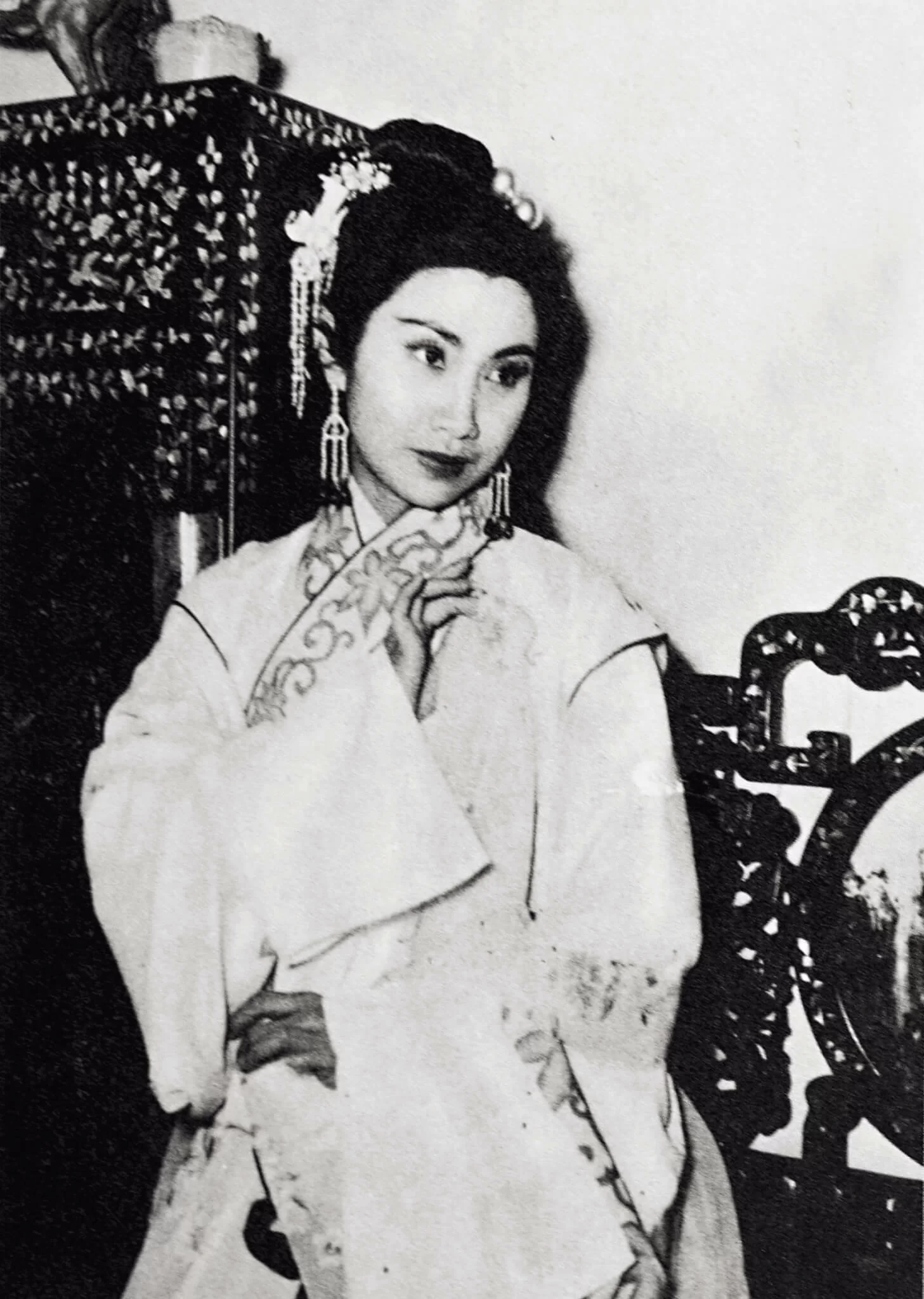 白雪仙扮演的佳人中,排名以CAMP指數分先後,霍小玉最CAMP。