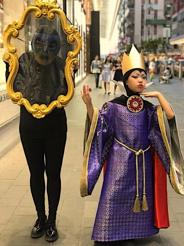 Tayla天生擁有一把好嗓子，加上喜歡舞台表演，更獲選擔任音樂劇《Pinocchio》主角。 