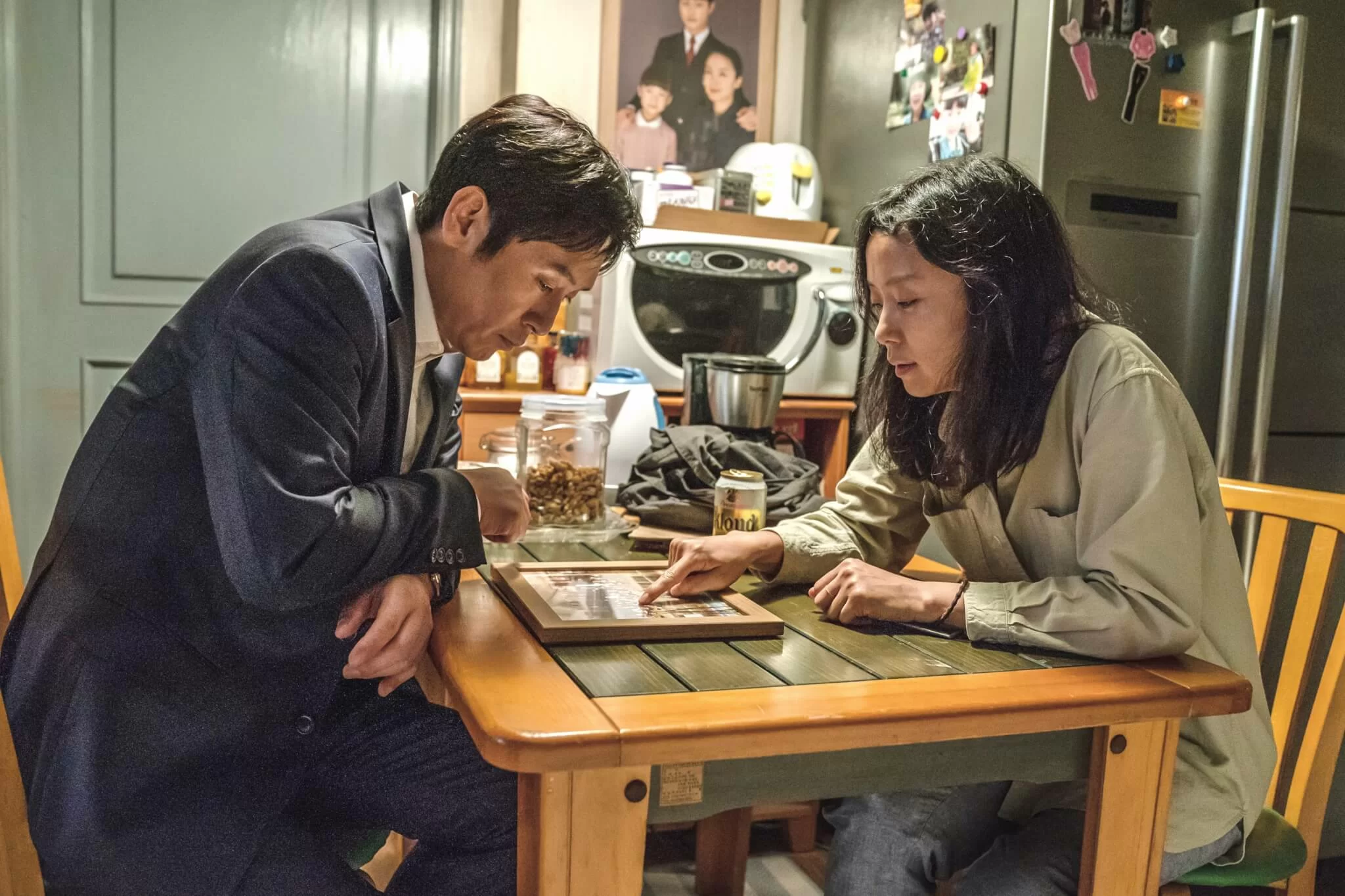 生日會以外的深刻場面,薛景求選了這場和全度妍一起看秀浩班相的一幕,「對白雖然不長,仲日只是說了一句『青春動人』,然後順南回應說『是呢』,但足已令我感到很心痛,尤其當你慢慢咀嚼這句話的時候。」