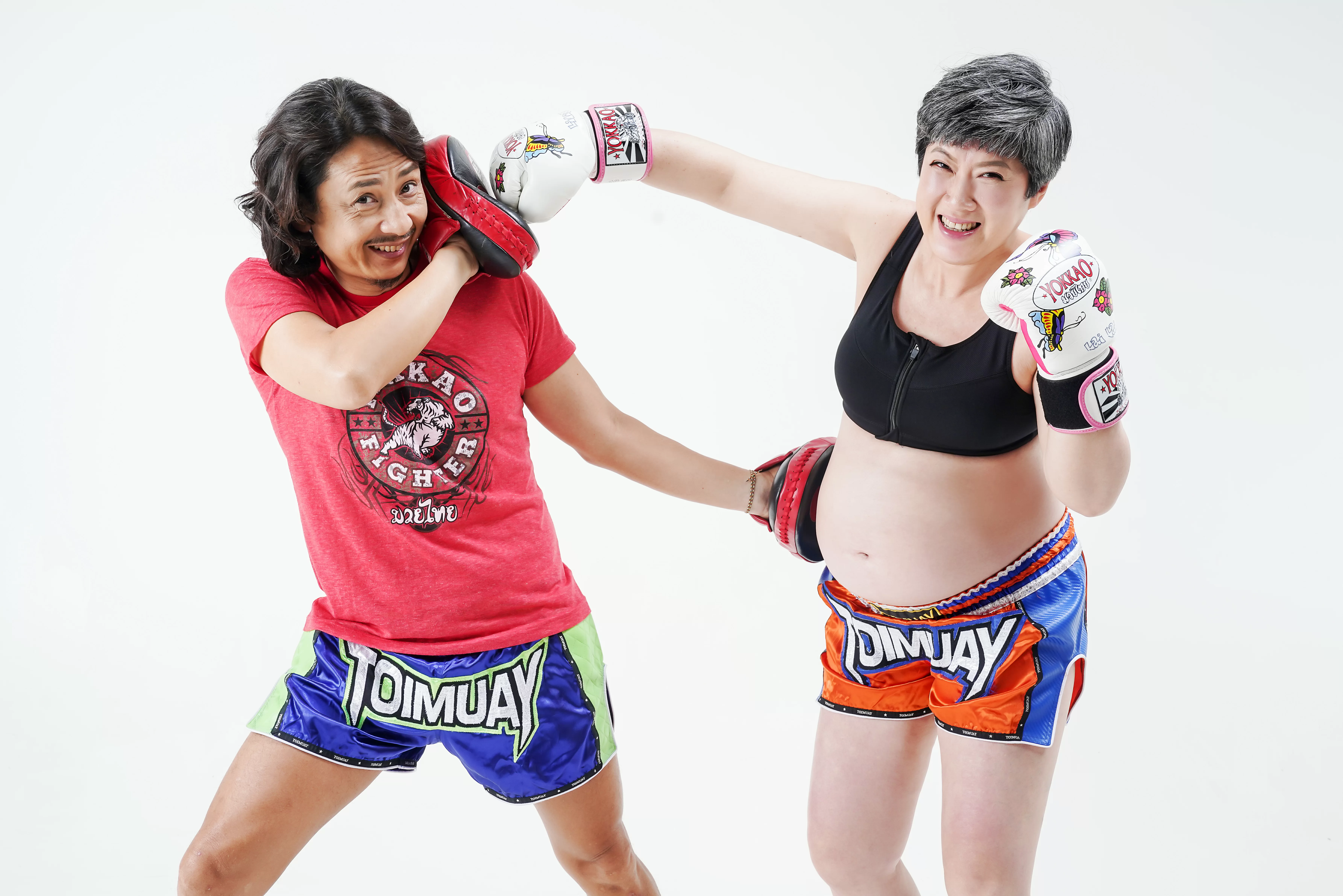 太太懷孕七個多月，兩人就由好友操刀為一家三口拍下大肚照片留念。 