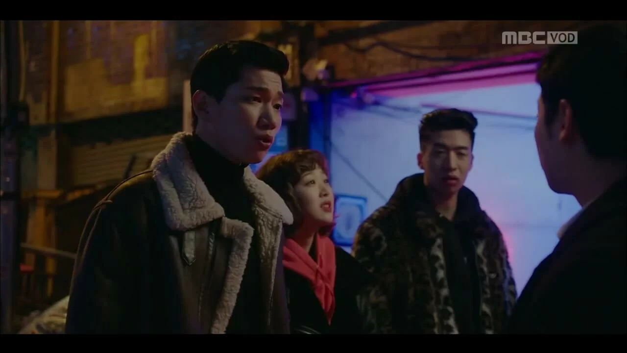 金景南飾演私人偵探社社長，協助趙進甲查案。