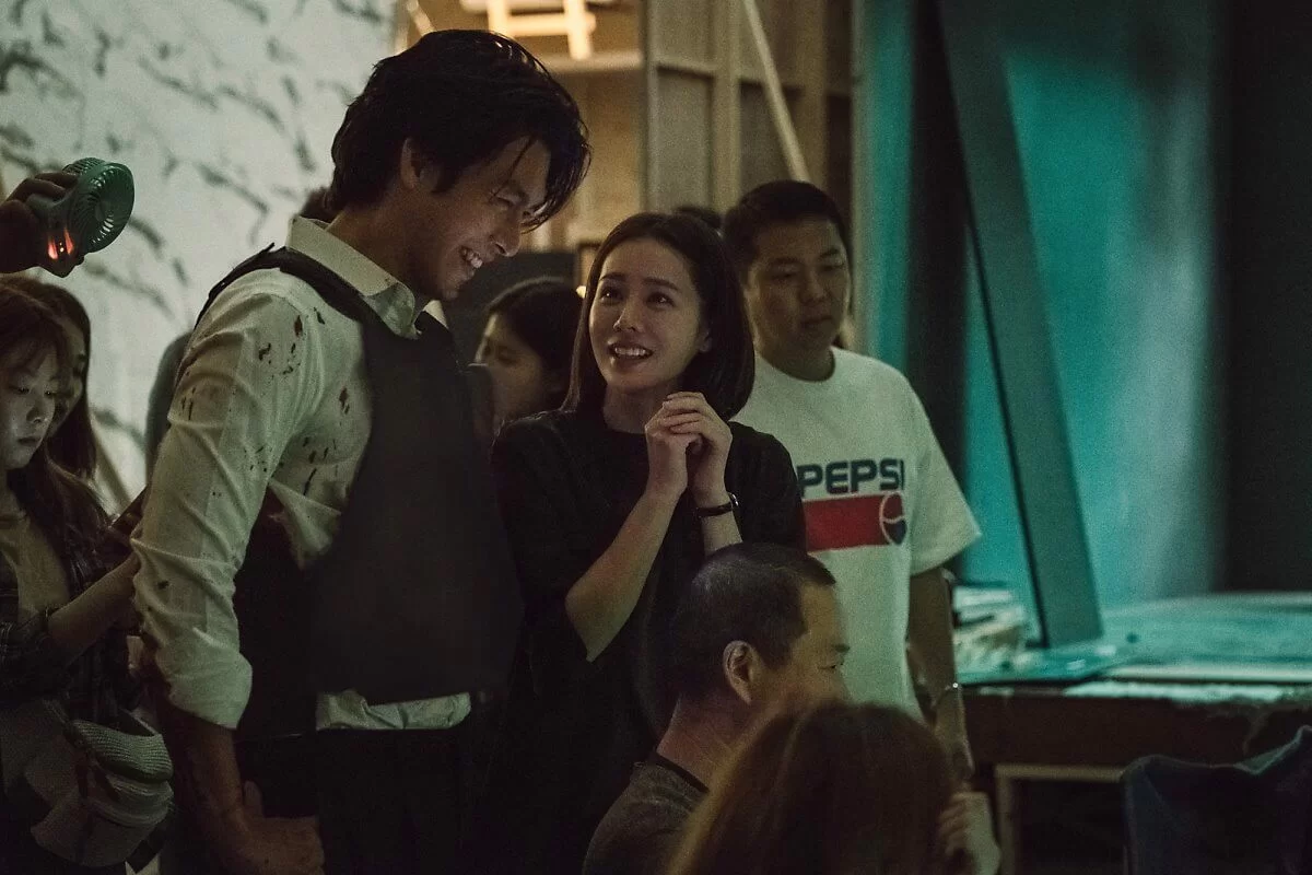 玄彬和孫藝珍屢傳緋聞，更曾被拍到同遊美國，很多人都沒想到他們這時候會不避嫌，落實合作。