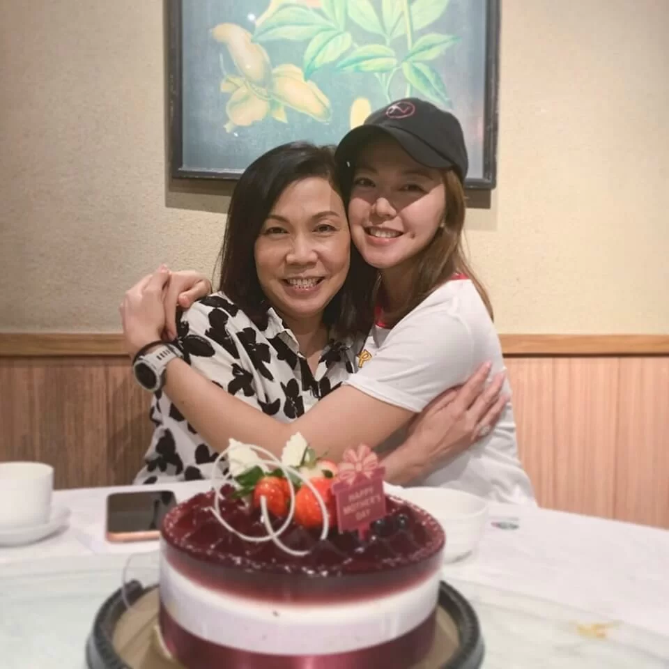 向來十分孝順的她,母親節當然要與媽媽慶祝一下。