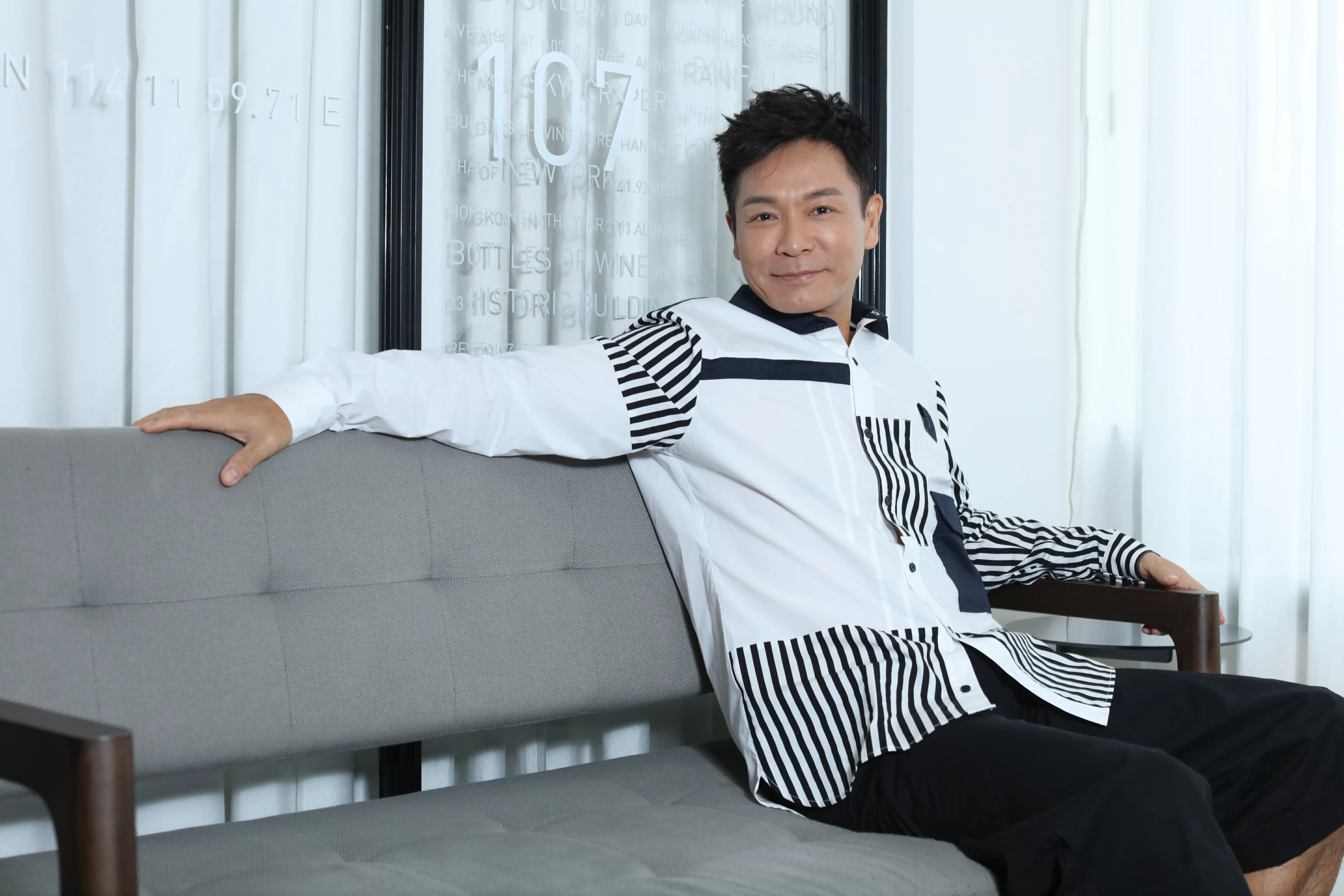 安仔北上發展後，囡囡經常致電飲泣，令他心痛。 