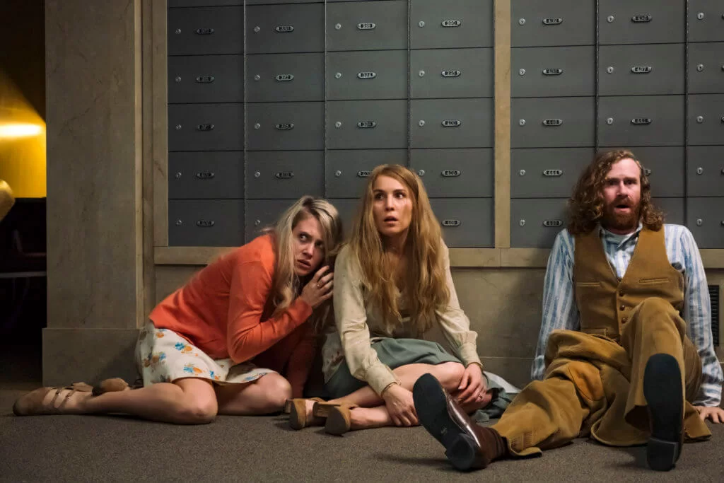 露美扮演保守又溫柔的賢妻良母,令人耳目一新。