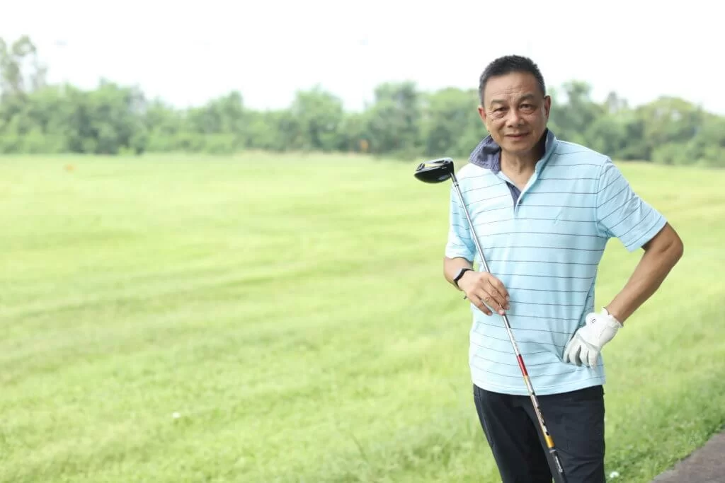 關偉倫近年愛上打高爾夫球,跟樓南光、甄志強等人是波友。