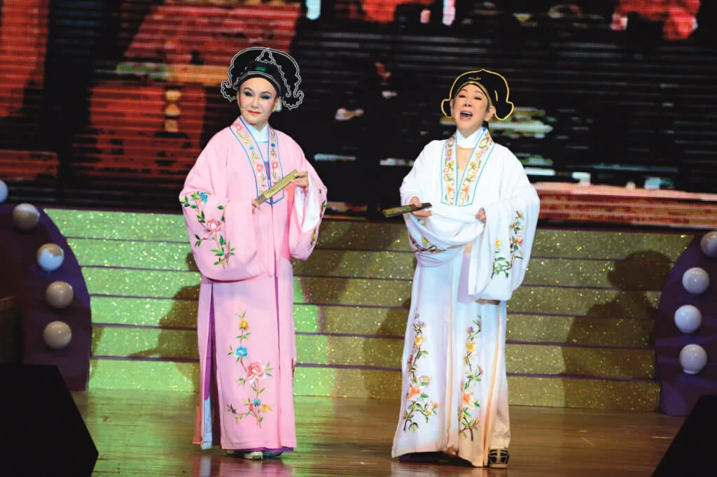 《梁祝》舞台劇她和凌波演了二十年,這幾年因為病沒有演了。