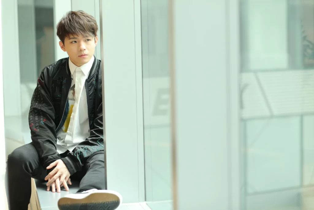 Ian稱入行後要學懂面對不同聲音和批評。