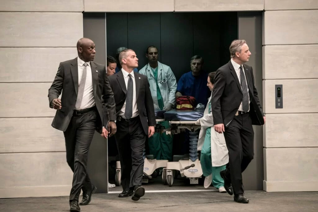 今集遇刺受傷的摩根費曼,受到嚴密保護。