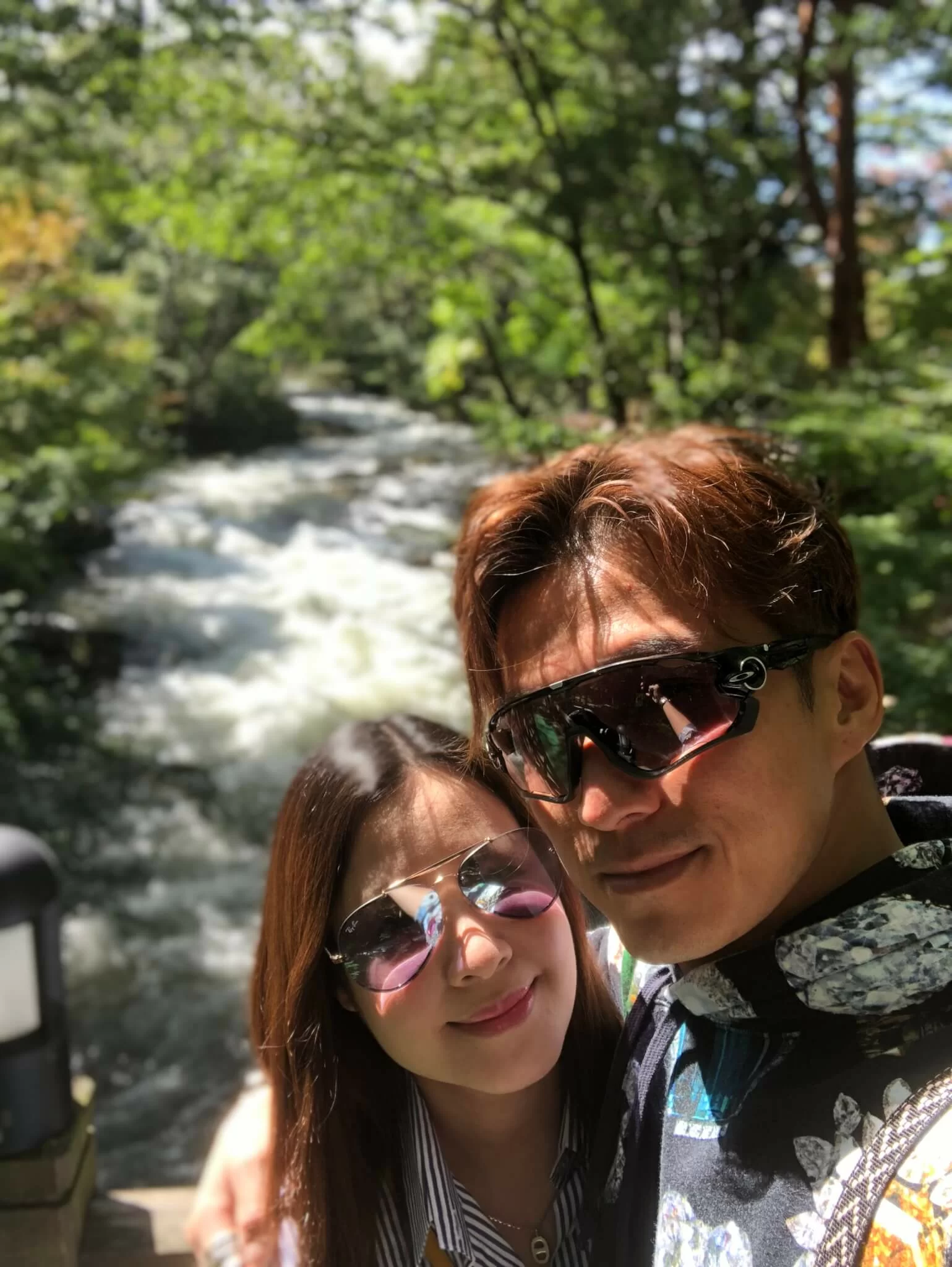 準新郎陳山聰一講起未婚妻Apple就冧爆,大讚對方優點。