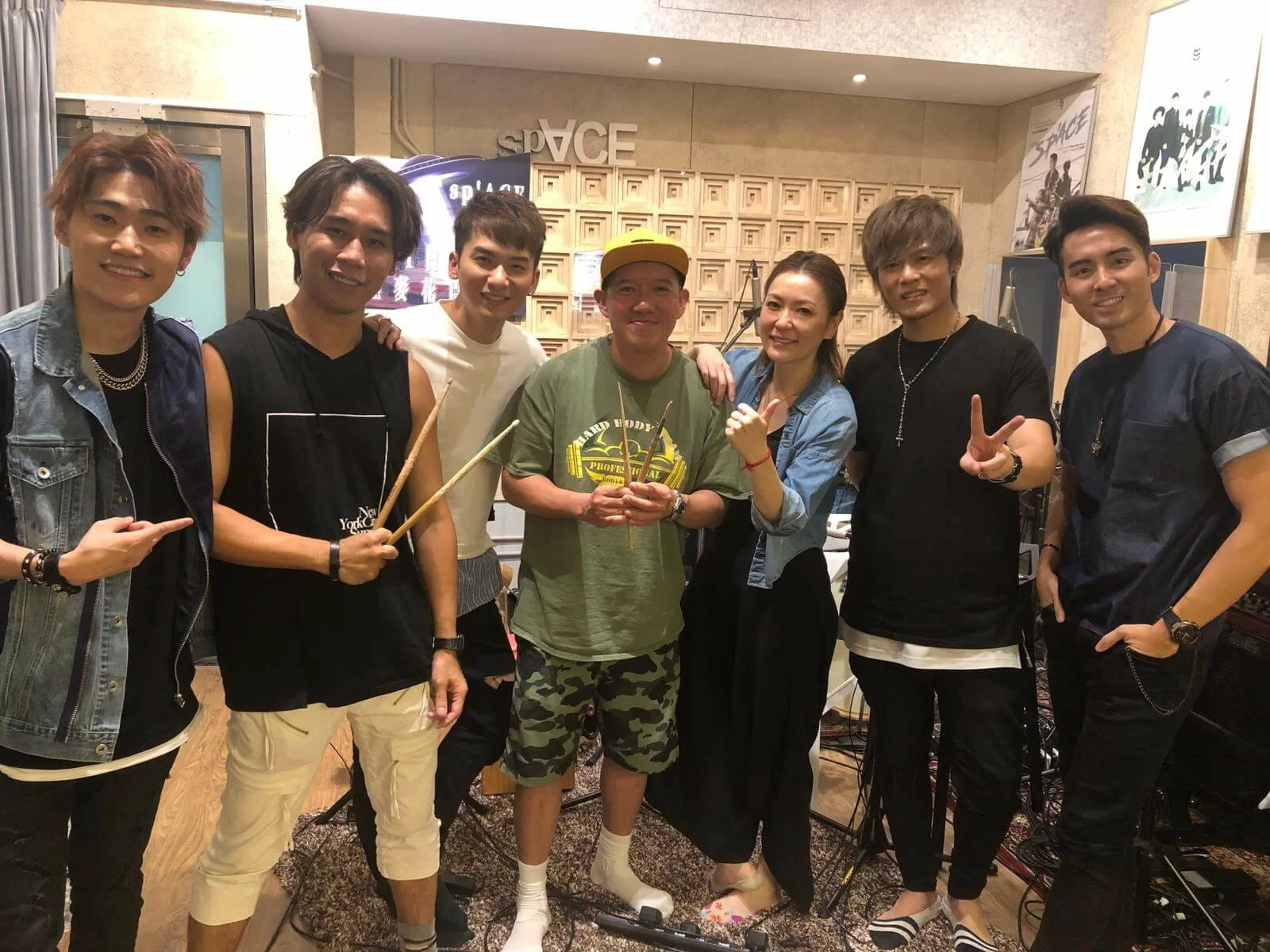 whatsapp-image-2019-08-27-at-12-33-28