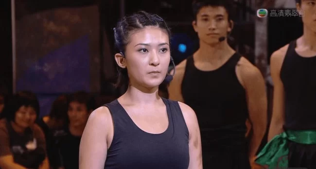 入行不久，李君妍參加過無綫節目《功夫新星》。