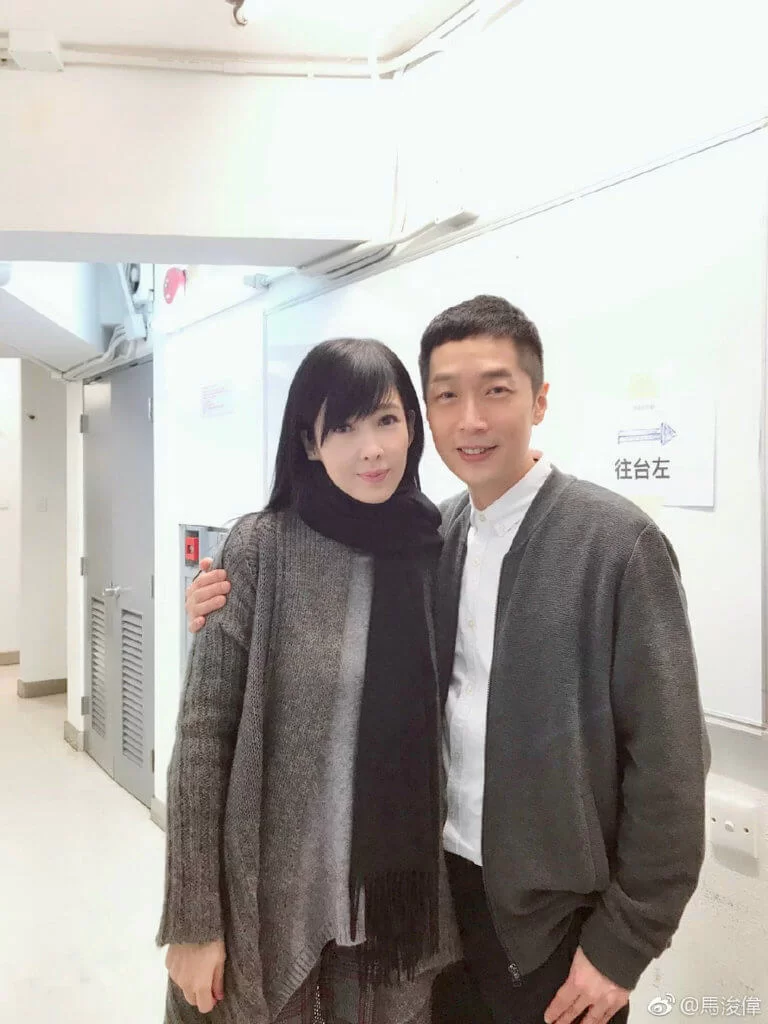 馬仔在朋友婚禮認識周慧敏，但當時不敢說話太多。