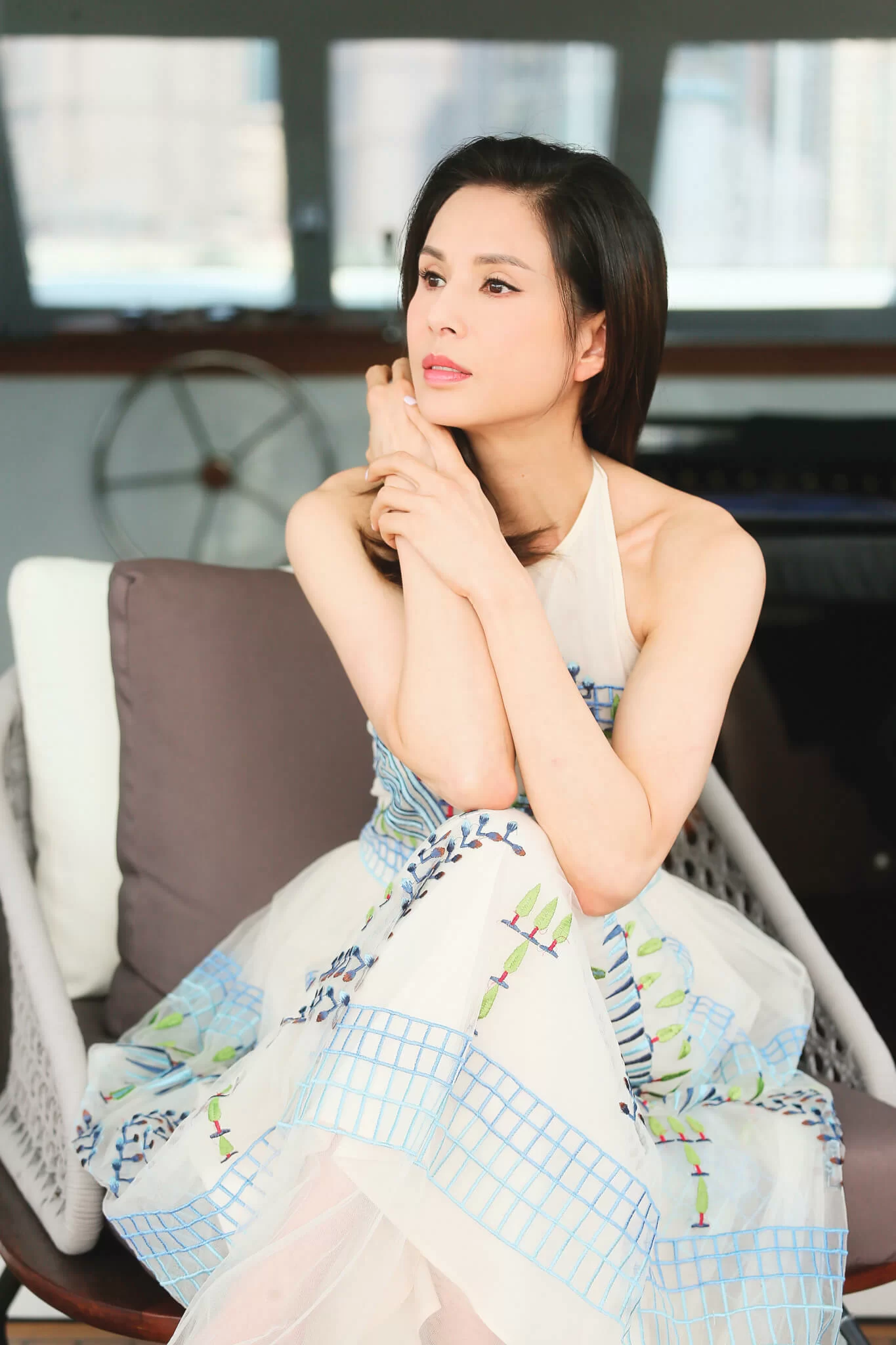 「小龍女」、「姑姑」是李若彤的經典,她直言令她「定型」,「想演壞人、殺人攻心計的角色,但從未有人邀請。」
