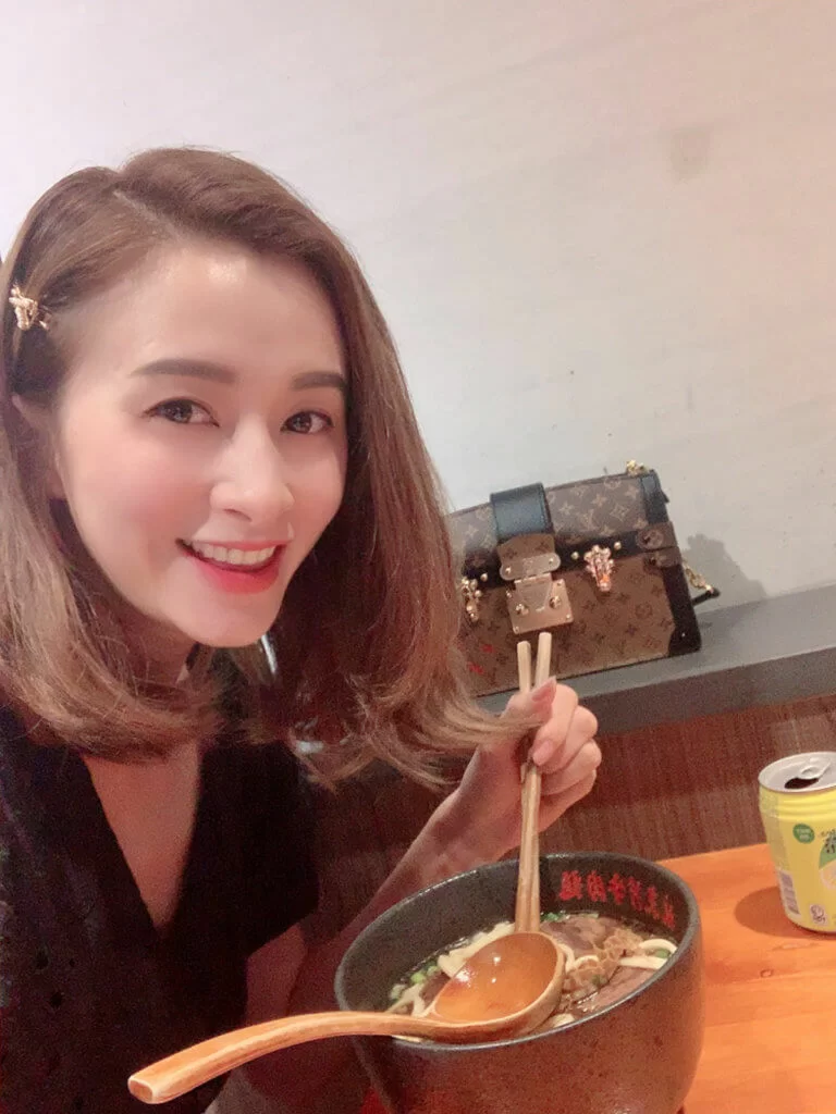 她稱每一天都吃得很飽,老公對她的安排十分滿意。