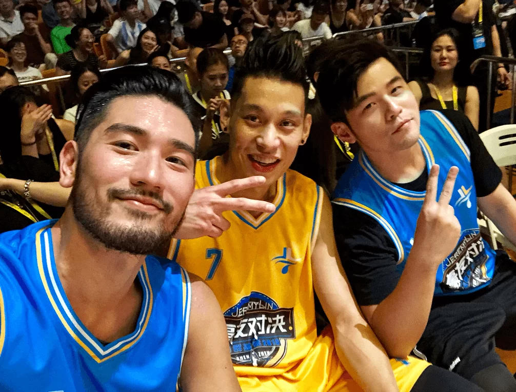 高以翔生前熱愛打籃球