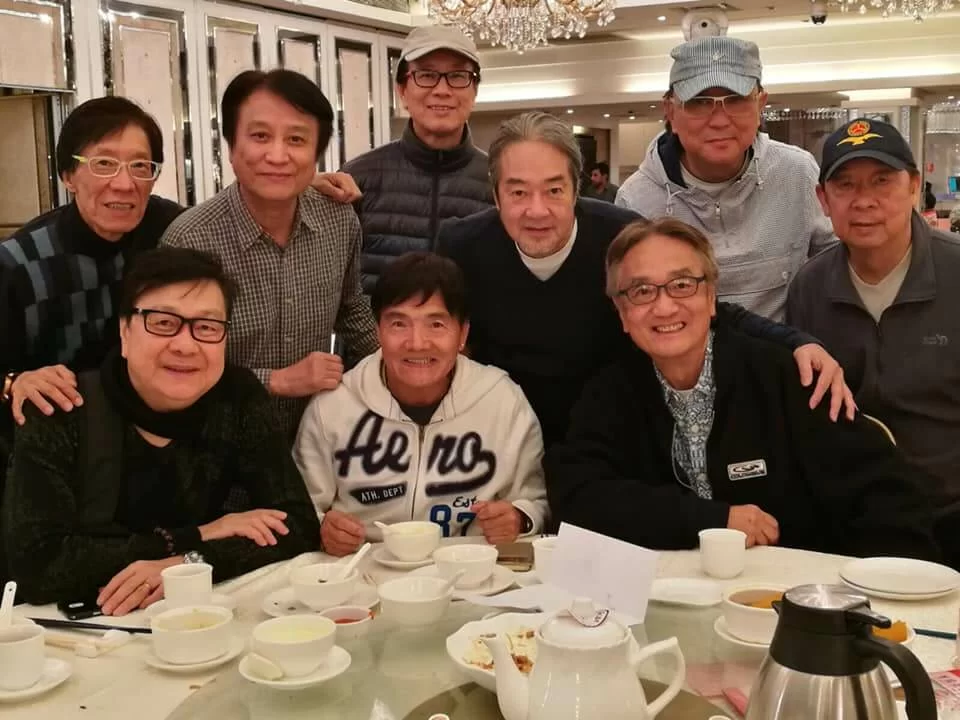 Danny一六年底回港曾與蓮花樂隊成員Albert（前右）見面，可惜幾個月後對方已離開人世。 