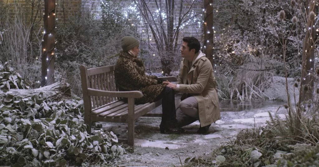 艾美莉與Henry擦出火花,演繹一段令觀眾意外的夢幻奇蹟戀愛。