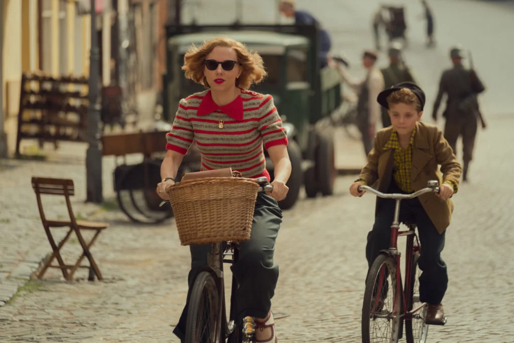 施嘉莉祖安遜片中飾演單親母親，表現投入，更獲提名奧斯卡最佳女配角。