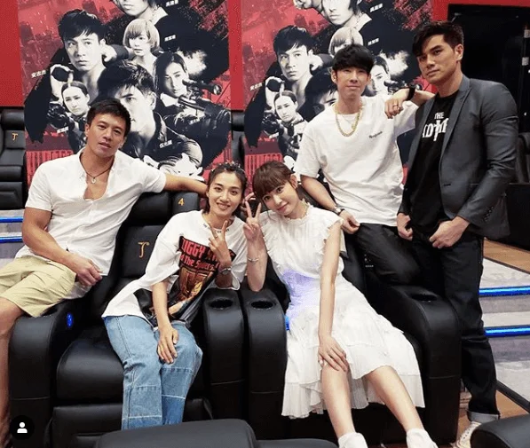 早前她與伍允龍合作電影《潛行者》,之後跟對方學功夫。