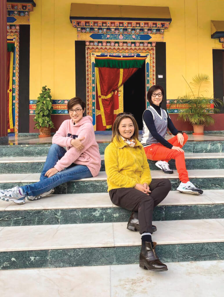 三位八十年代港姐同遊印度，包括八○年的林漪娸、八二年的吳夏萍，和八九年冠軍陳法蓉。