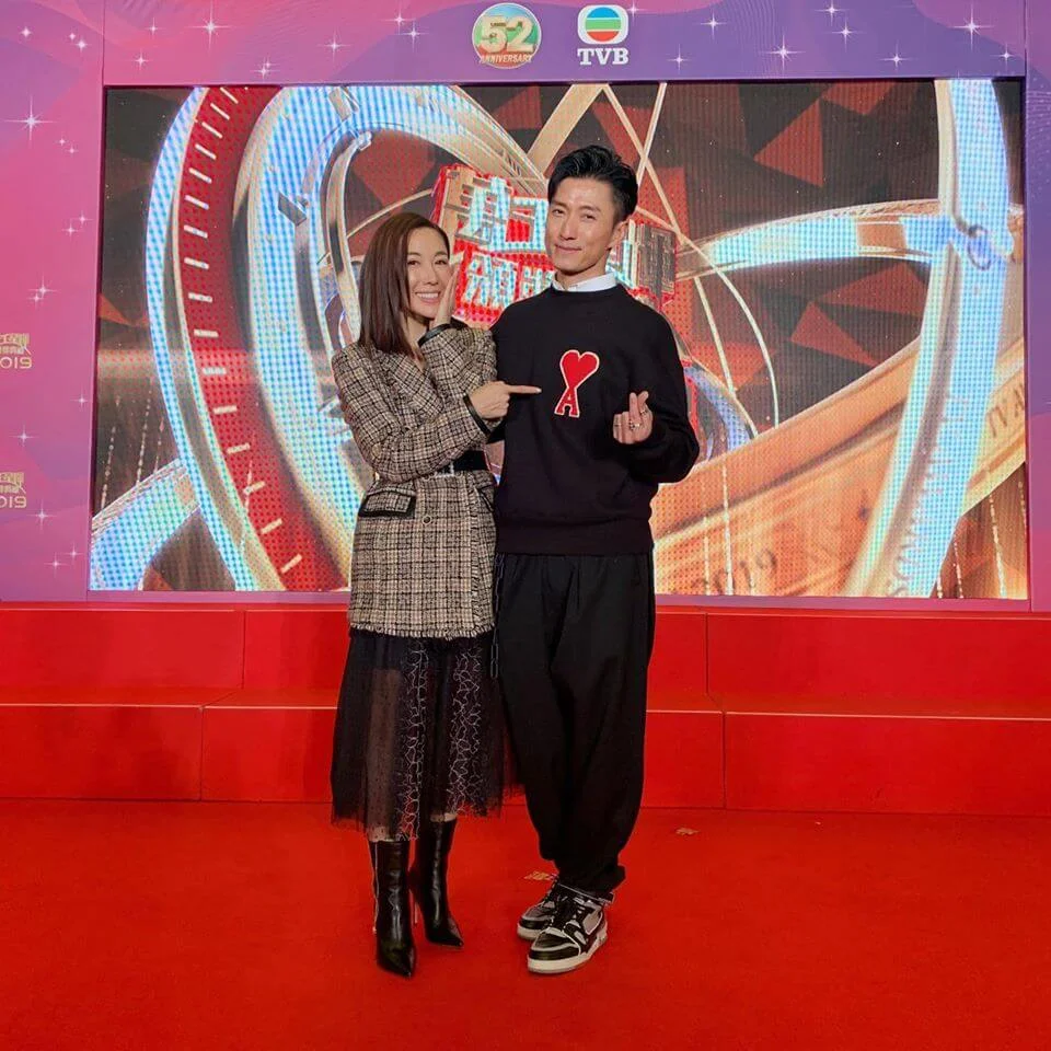 跟陳山聰角逐「最受歡迎電視拍檔」獎項