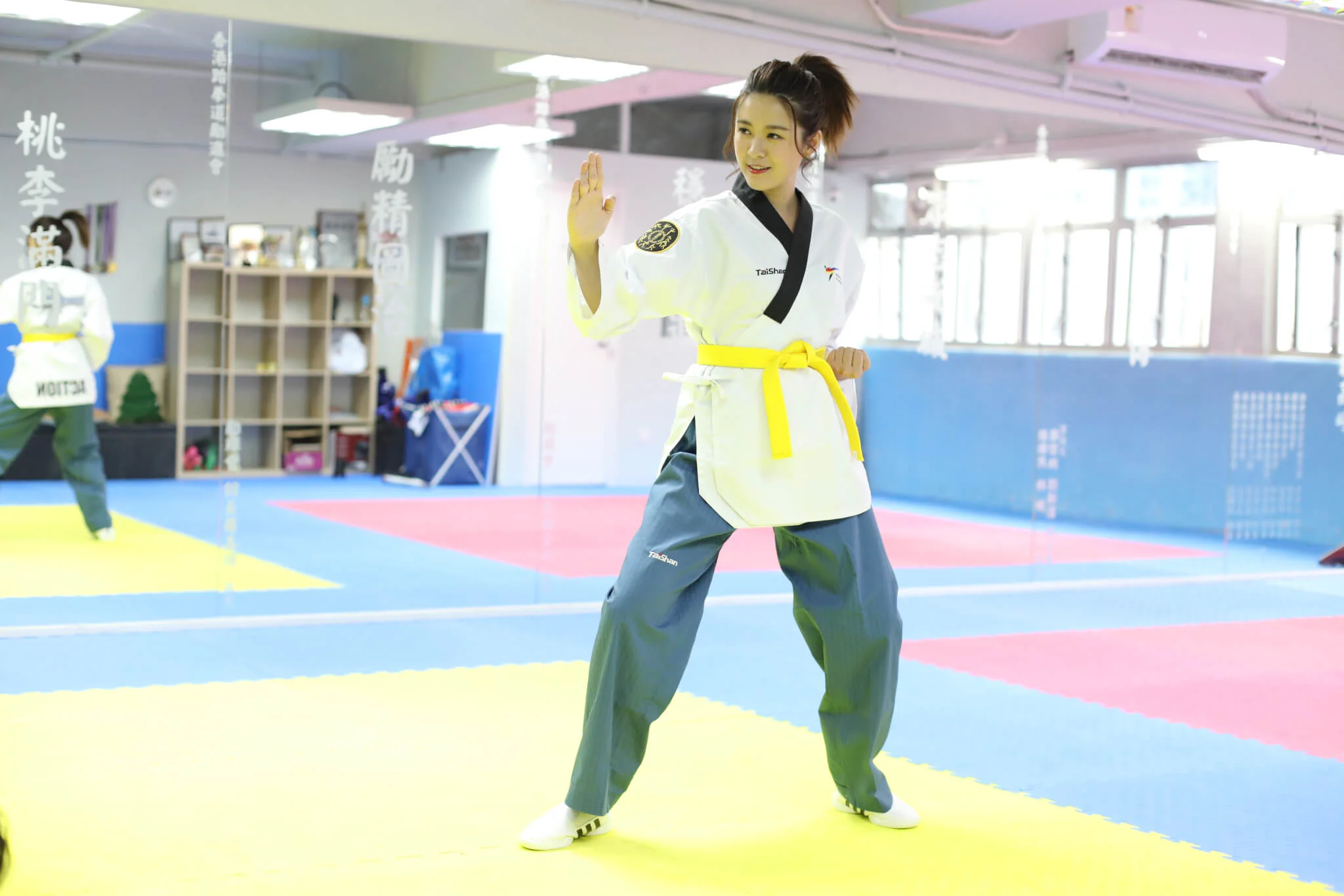 雖然誤打誤撞學了跆拳,幸好教練讚她有天份。