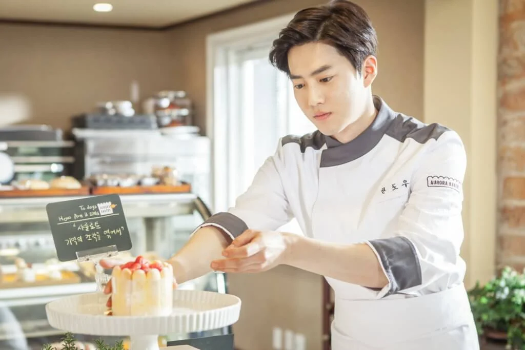 Suho在劇中是個天才麵包師,父親卻是韓國傳統美食的著名廚師,父子因此而不和。